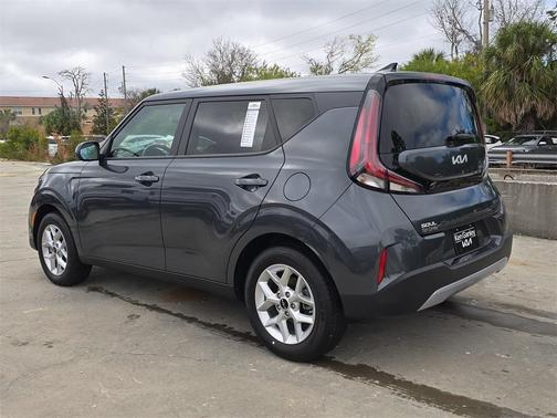 2025 Kia Soul LX
