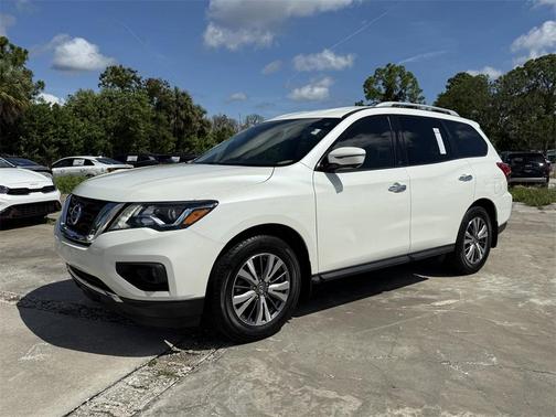 2019 Nissan Pathfinder SL