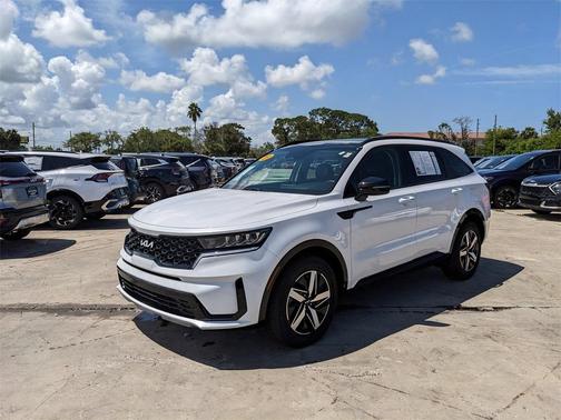 2023 Kia Sorento S