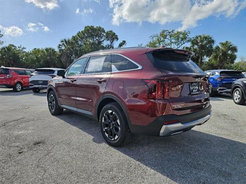 2025 Kia Sorento S