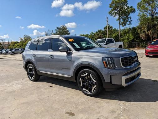 2025 Kia Telluride S