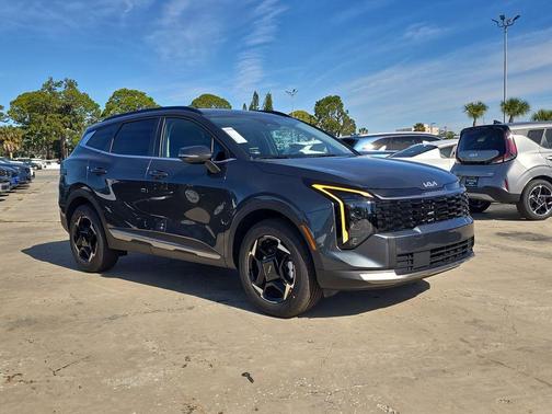 2026 Kia Sportage Hybrid EX