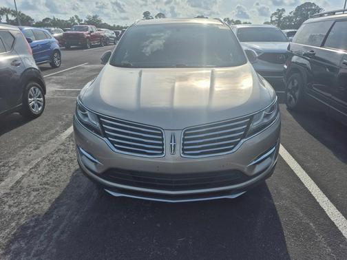 2015 Lincoln MKC Base