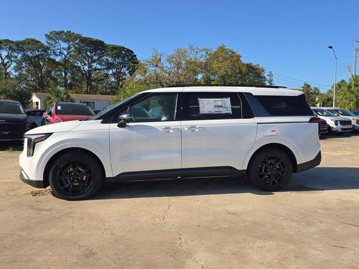 Snow White Pearl 2026 Kia Carnival Hybrid SX Prestige