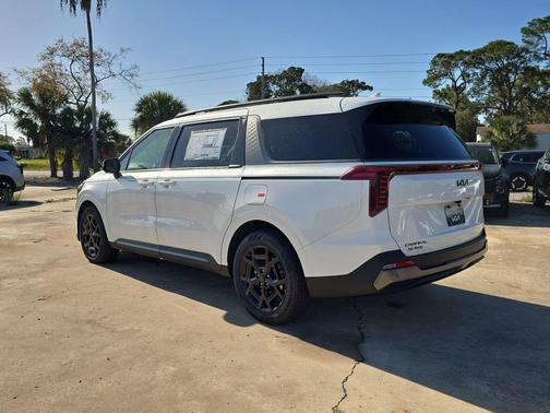 Snow White Pearl 2026 Kia Carnival Hybrid SX Prestige