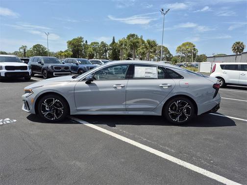 2025 Kia K5 GT-Line