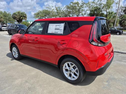 2025 Kia Soul LX