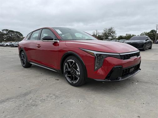 2025 Kia K4 GT-Line