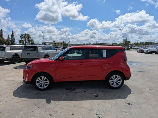 Inferno Red 2024 Kia Soul LX