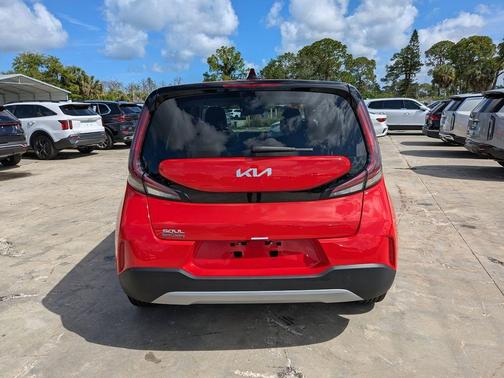 Inferno Red 2024 Kia Soul LX