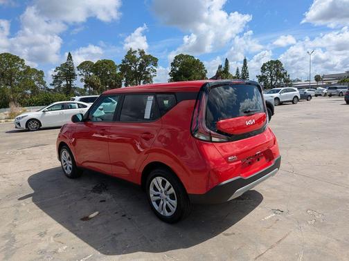 Inferno Red 2024 Kia Soul LX
