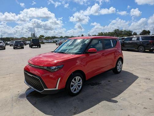 Inferno Red 2024 Kia Soul LX