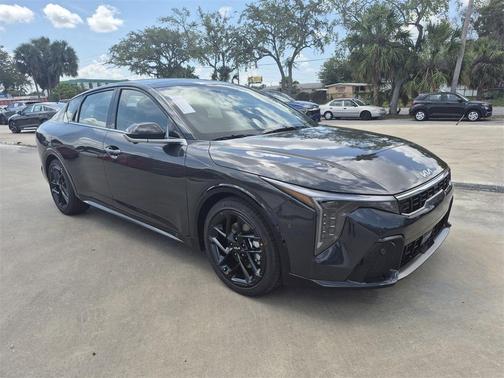 2025 Kia K4 GT-Line Turbo