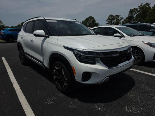 Snow White Pearl 2024 Kia Seltos SX