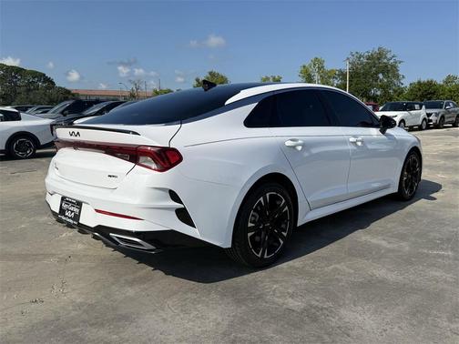 2023 Kia K5 GT-Line