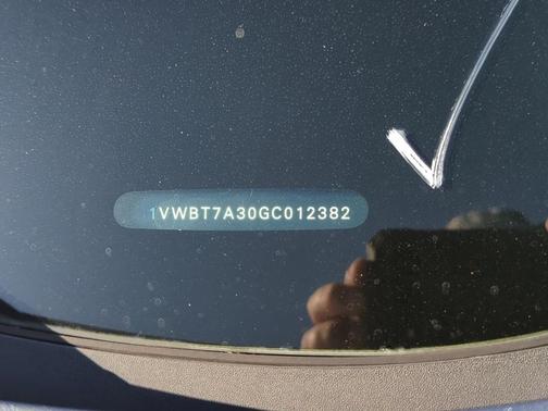 2016 Volkswagen Passat 1.8T SE