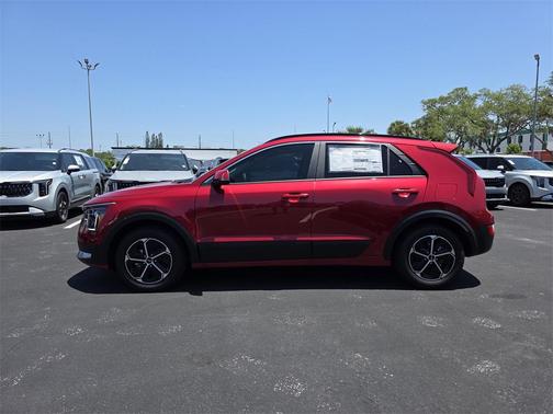 2025 Kia Niro EX