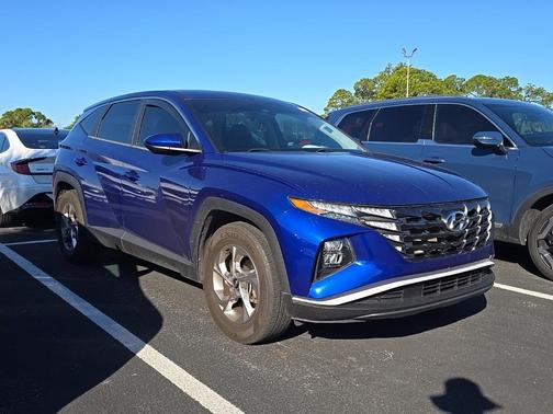 2022 Hyundai TUCSON SE