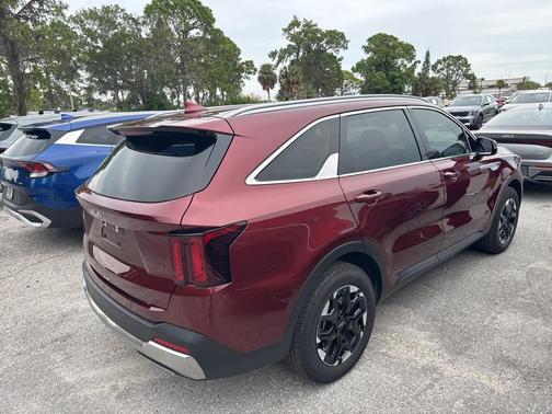 2025 Kia Sorento S