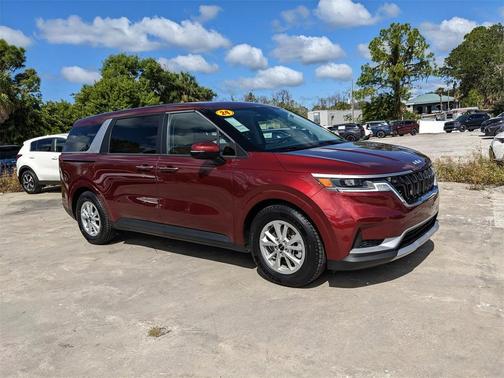 2024 Kia Carnival LX