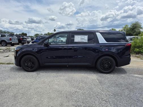 2025 Kia Carnival LXS