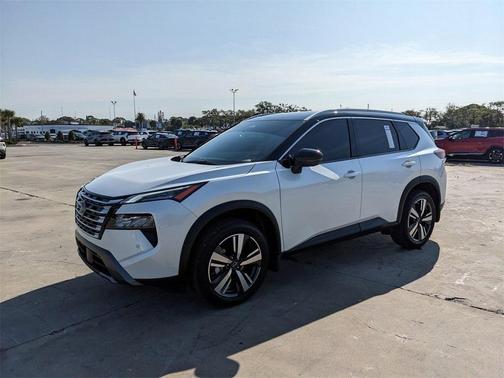 2025 Nissan Rogue SL