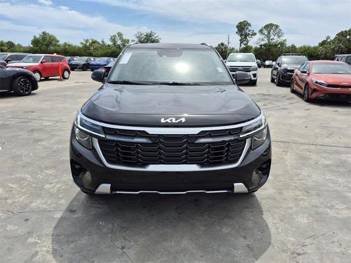 2025 Kia Seltos EX