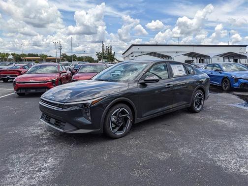 2025 Kia K4 EX