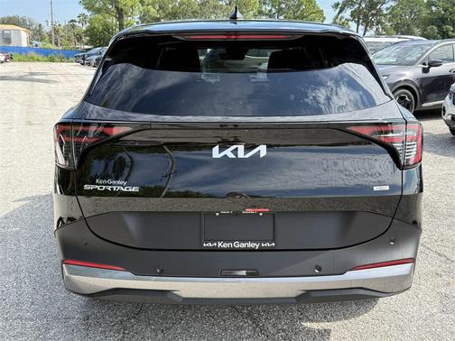 2026 Kia Sportage Hybrid S