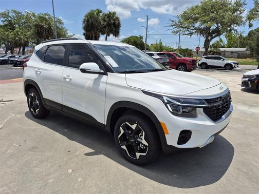 2025 Kia Seltos EX