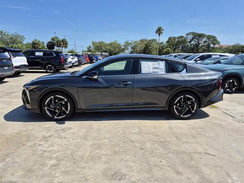 2025 Kia K4 GT-Line