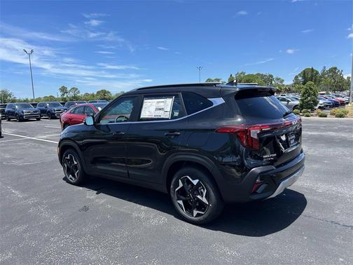 2025 Kia Seltos EX