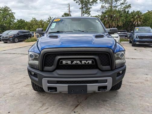 Blue Streak Pearlcoat 2018 RAM 1500 Rebel