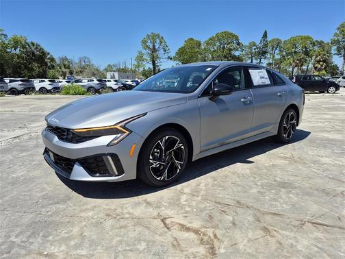 2025 Kia K5 GT-Line