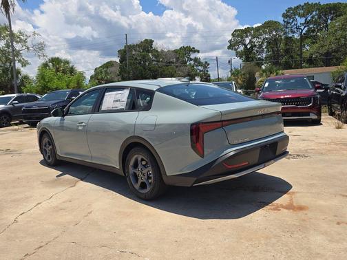 Haze 2026 Kia K4 LXS