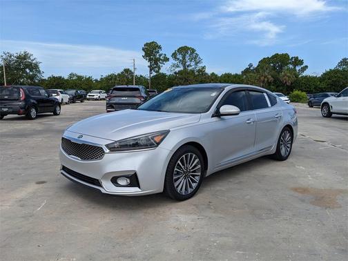 2017 Kia Cadenza Premium