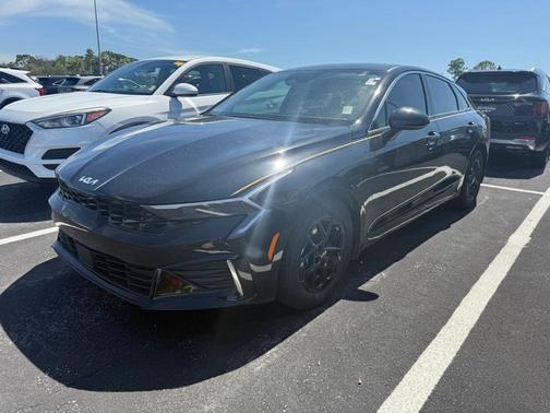 2025 Kia K5 LXS