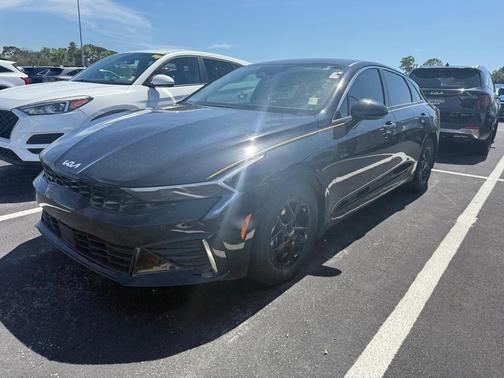 2025 Kia K5 LXS