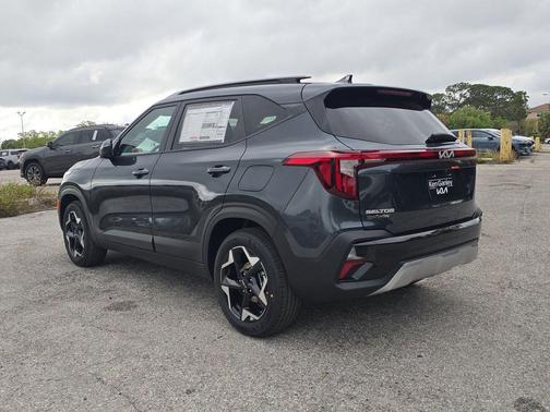 Gravity Gray 2026 Kia Seltos S