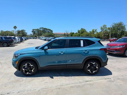 Blue 2025 Kia Seltos EX