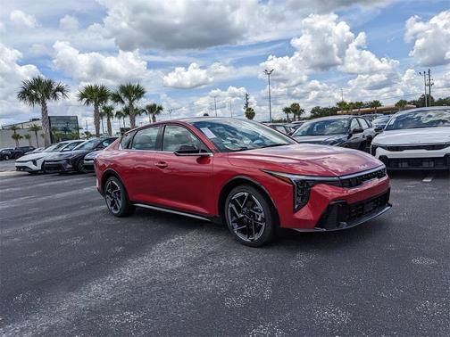 2025 Kia K4 GT-Line