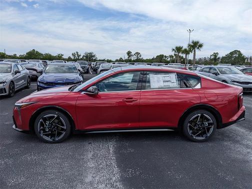 2025 Kia K4 GT-Line