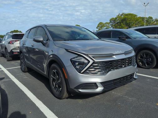 2025 Kia Sportage Hybrid LX