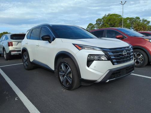 2025 Nissan Rogue SL