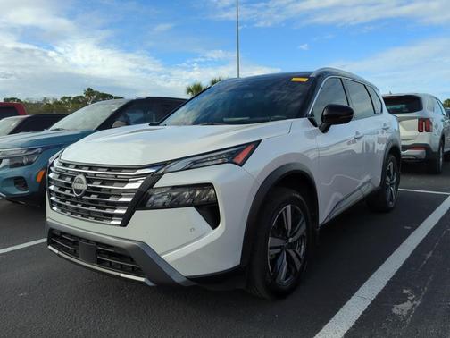 2025 Nissan Rogue SL