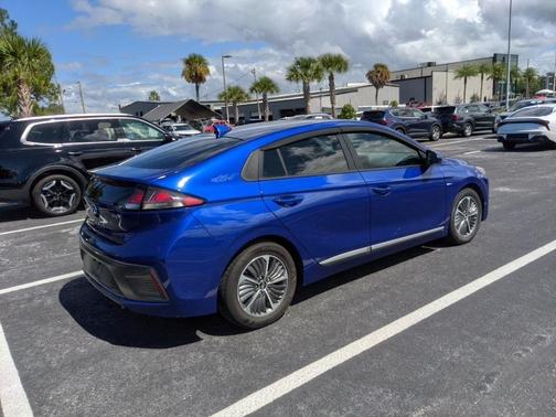 2020 Hyundai IONIQ Plug-In Hybrid SE