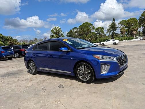 2020 Hyundai IONIQ Plug-In Hybrid SE