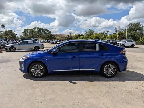 2020 Hyundai IONIQ Plug-In Hybrid SE