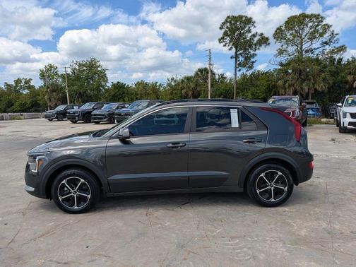 Graphite Gray 2024 Kia Niro LX