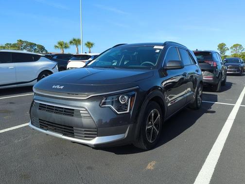 Graphite Gray 2024 Kia Niro LX